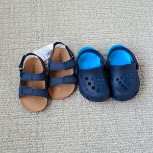Bundle of baby shoes. Crocs and Old Navy